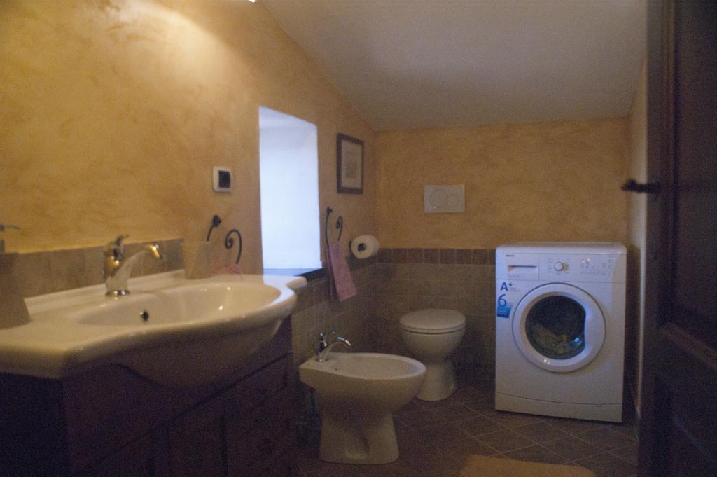 La Casa Del Viandante Villa Radicofani Habitación foto
